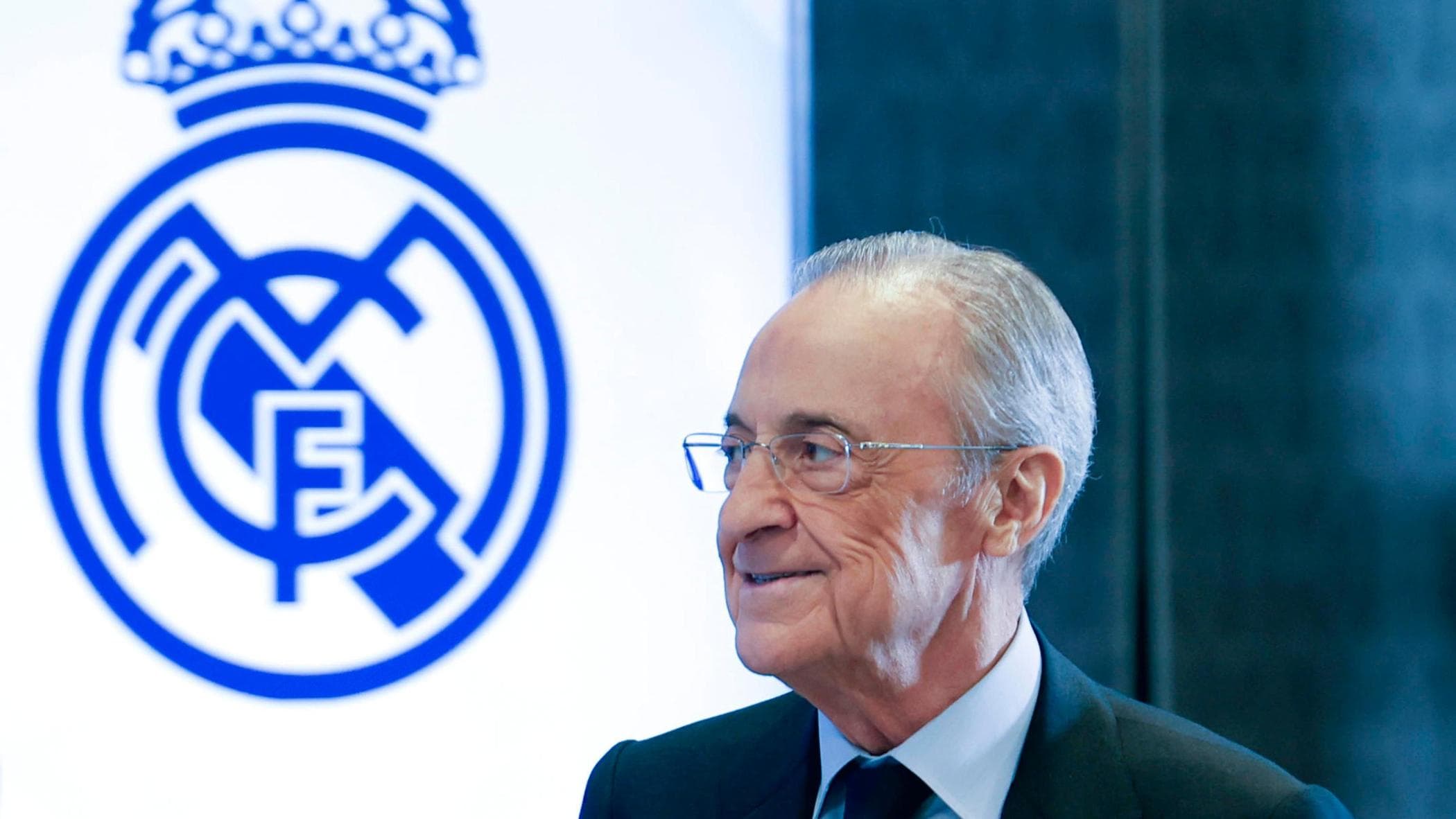 Il Real Madrid sceglie il suo presidente: è sfida tra Florentino Perez e Riquelme
