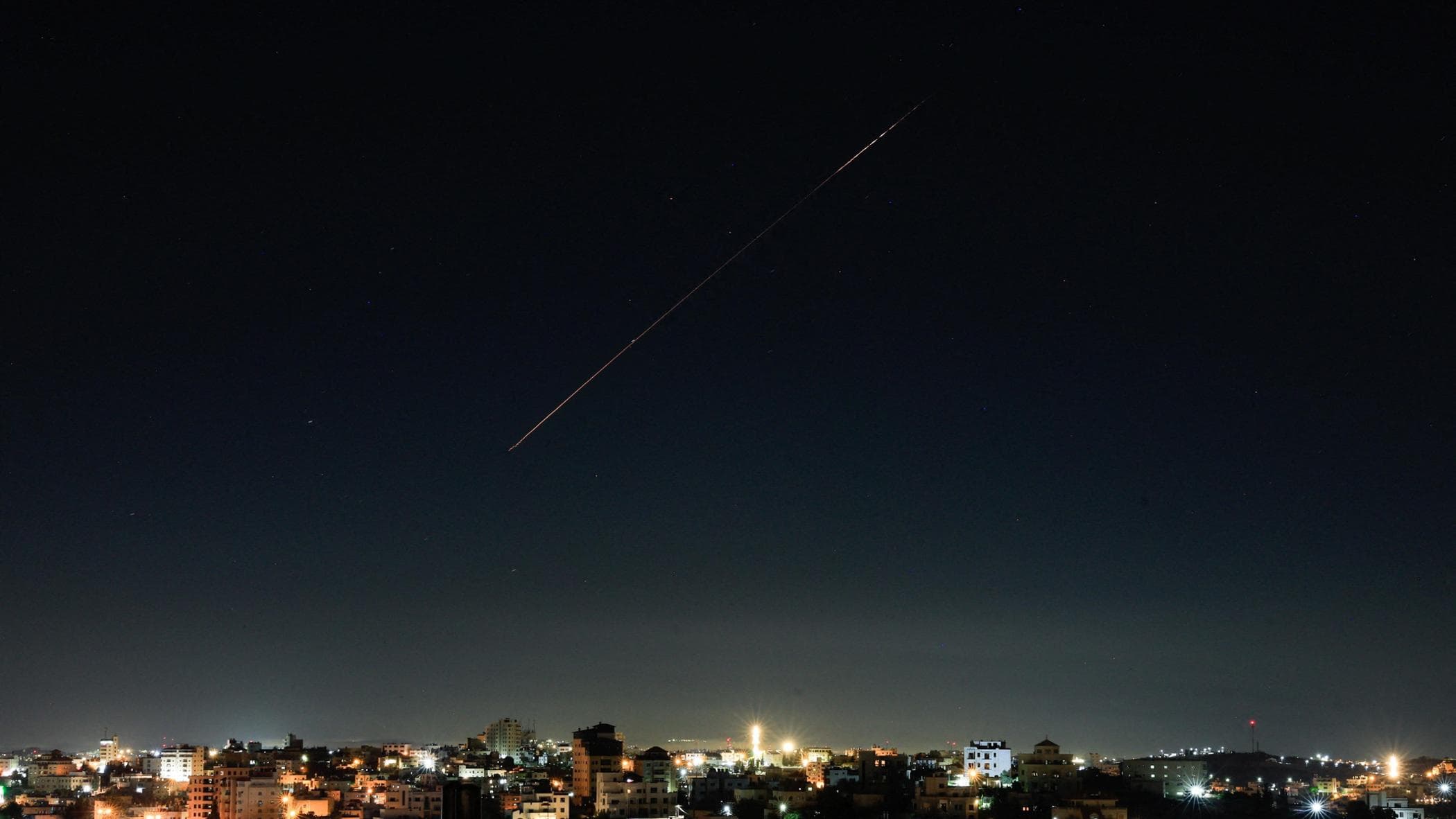 Guerra in Iran, le news di oggi. Voli sospesi all’aeroporto 