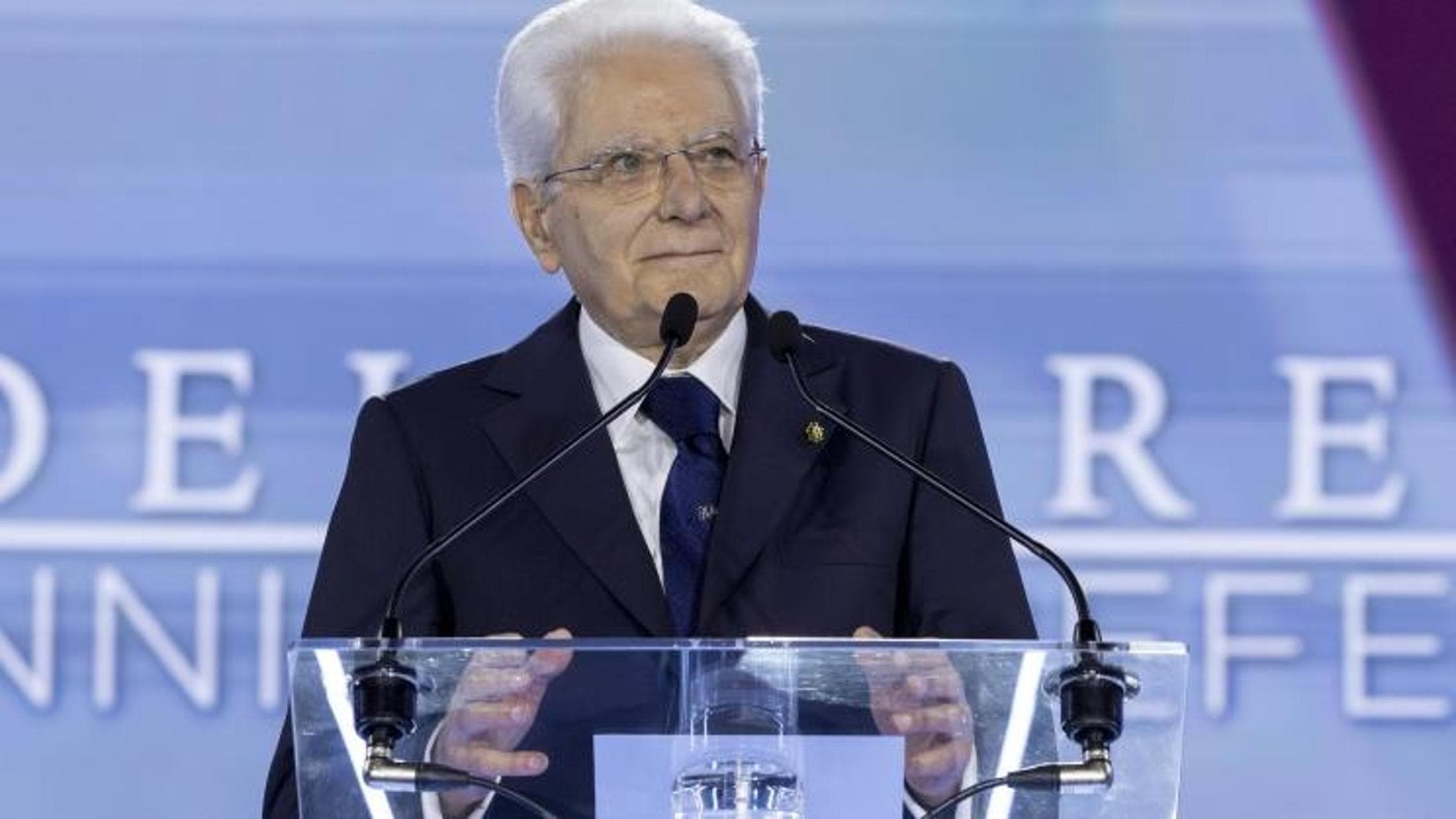 Mattarella: “Conflitti mettono alla prova Nato, Ue e organiz