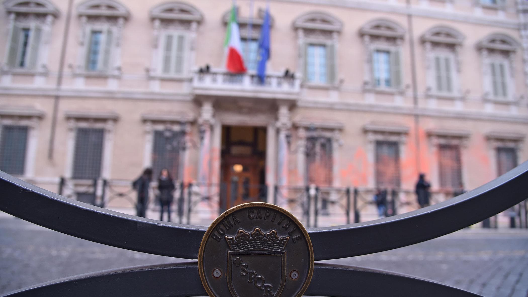 Violenza sessuale al Senato, indagati Silvestro e il carabin