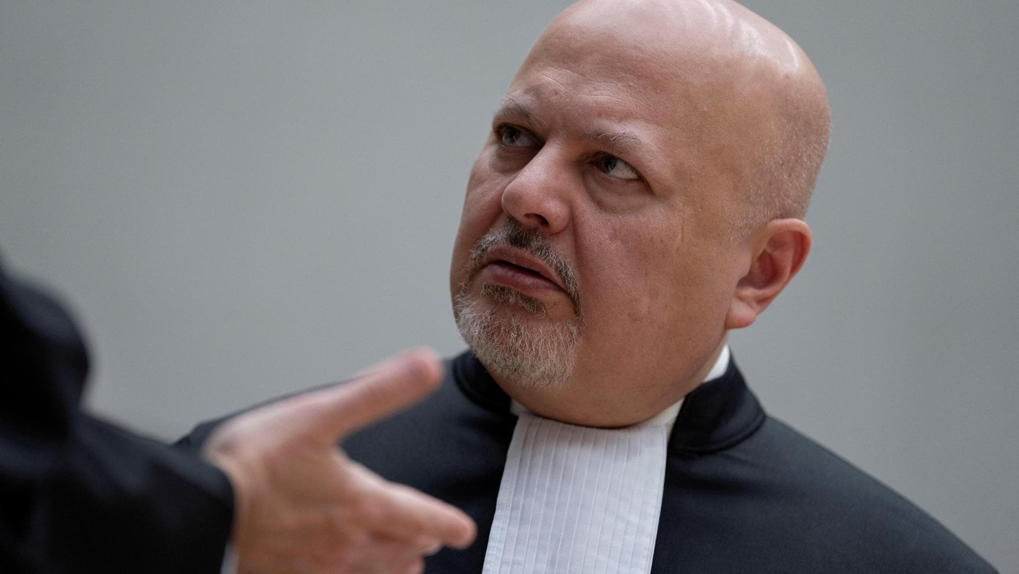 Uluslararası Ceza Mahkemesi'nin cinsel tacizle suçlanan başsavcısı Karim Khan açığa alındı