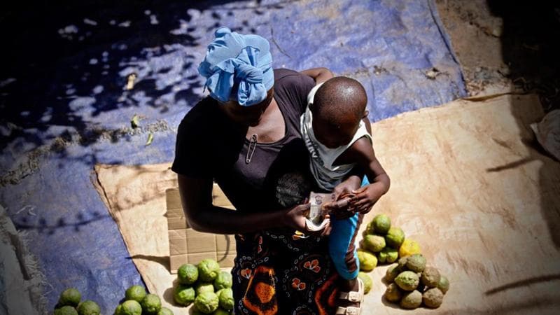 İtalya ve Mozambik arasında bir köprü: Marco Palombi'nin Maputo'daki Humus sergisi