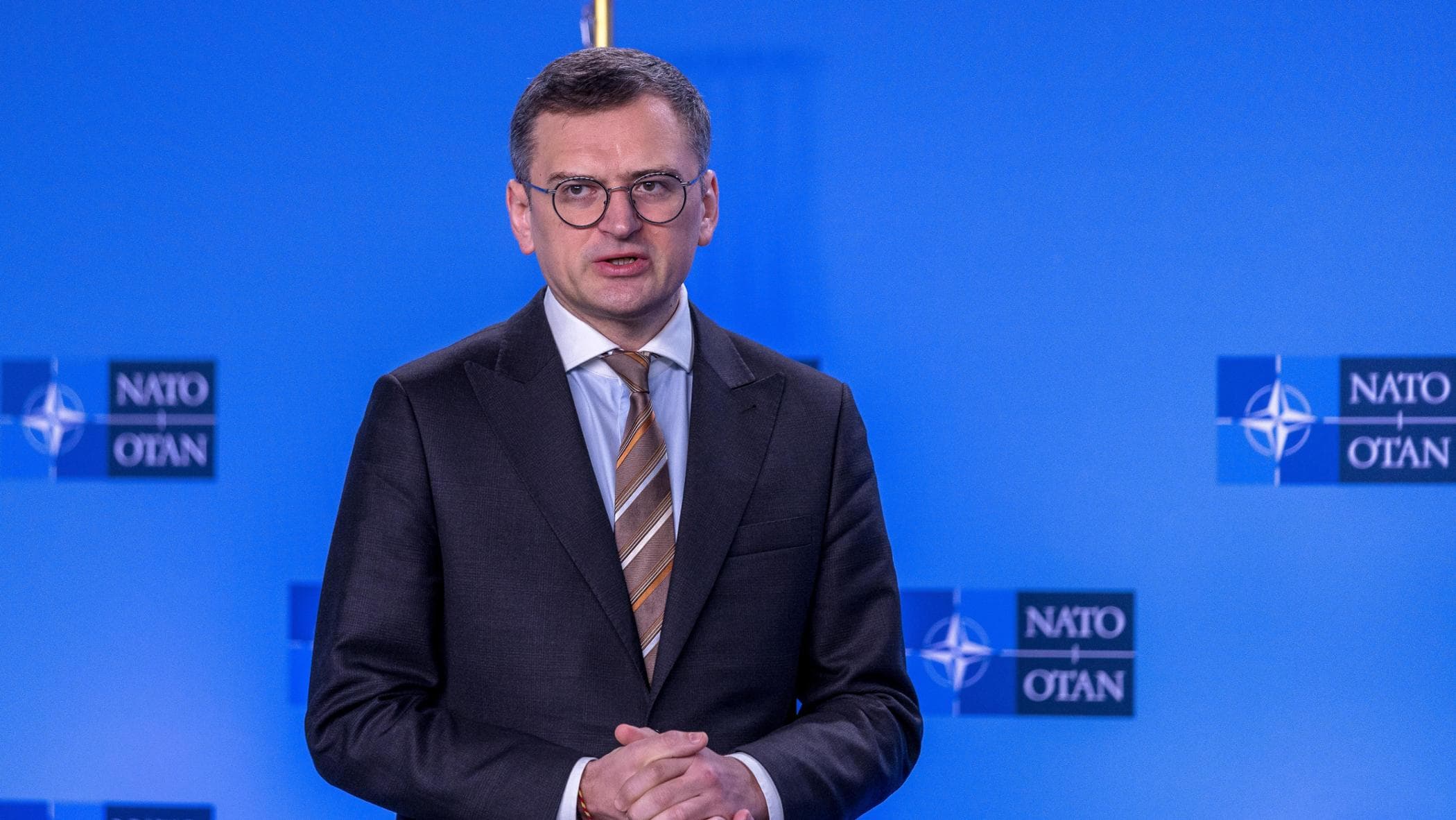 Kuleba: “Bene il piano E3, ma per piegare Putin ci
