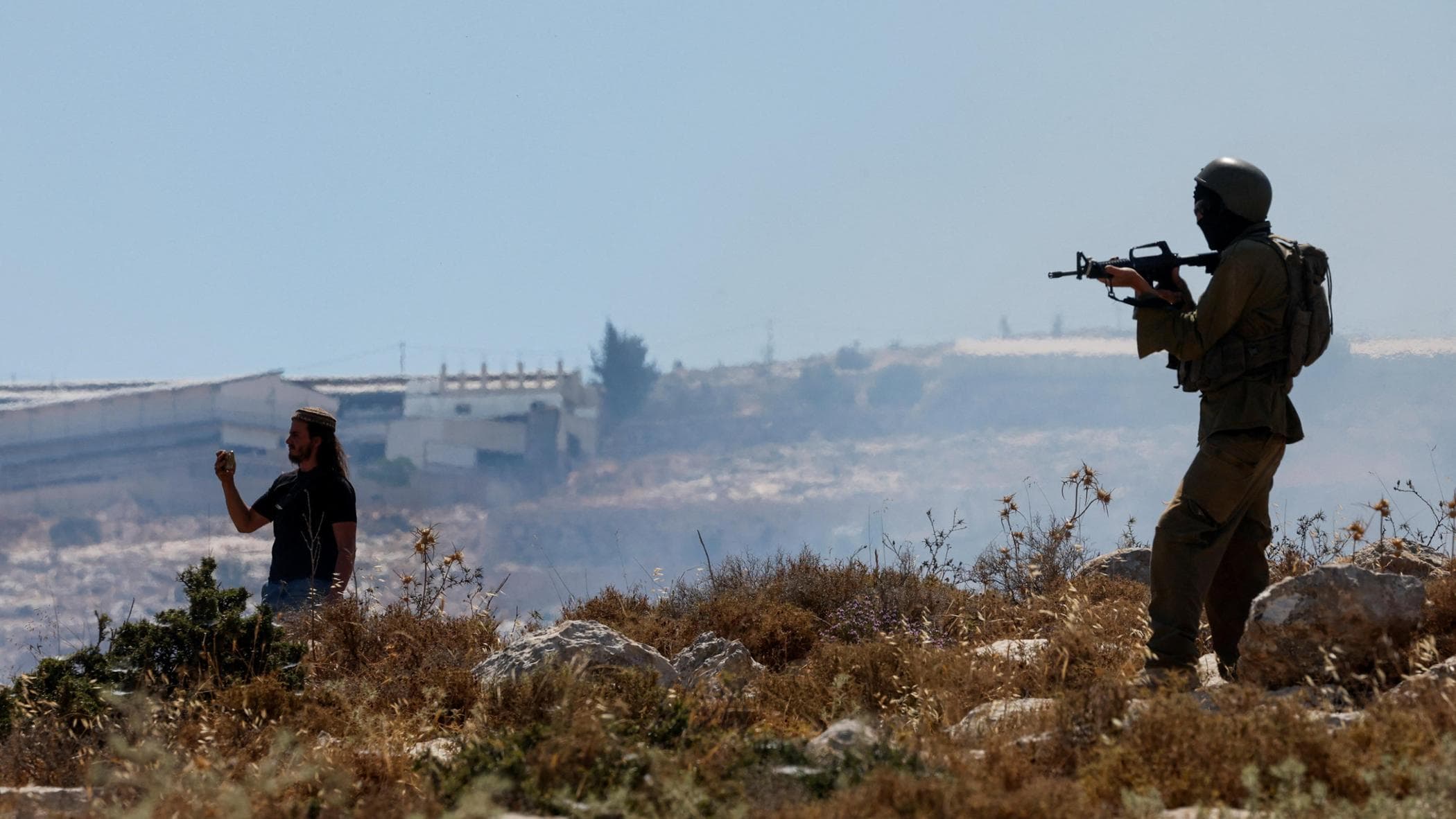 Agrumi e datteri dalle colonie israeliane all’Ue: così migli