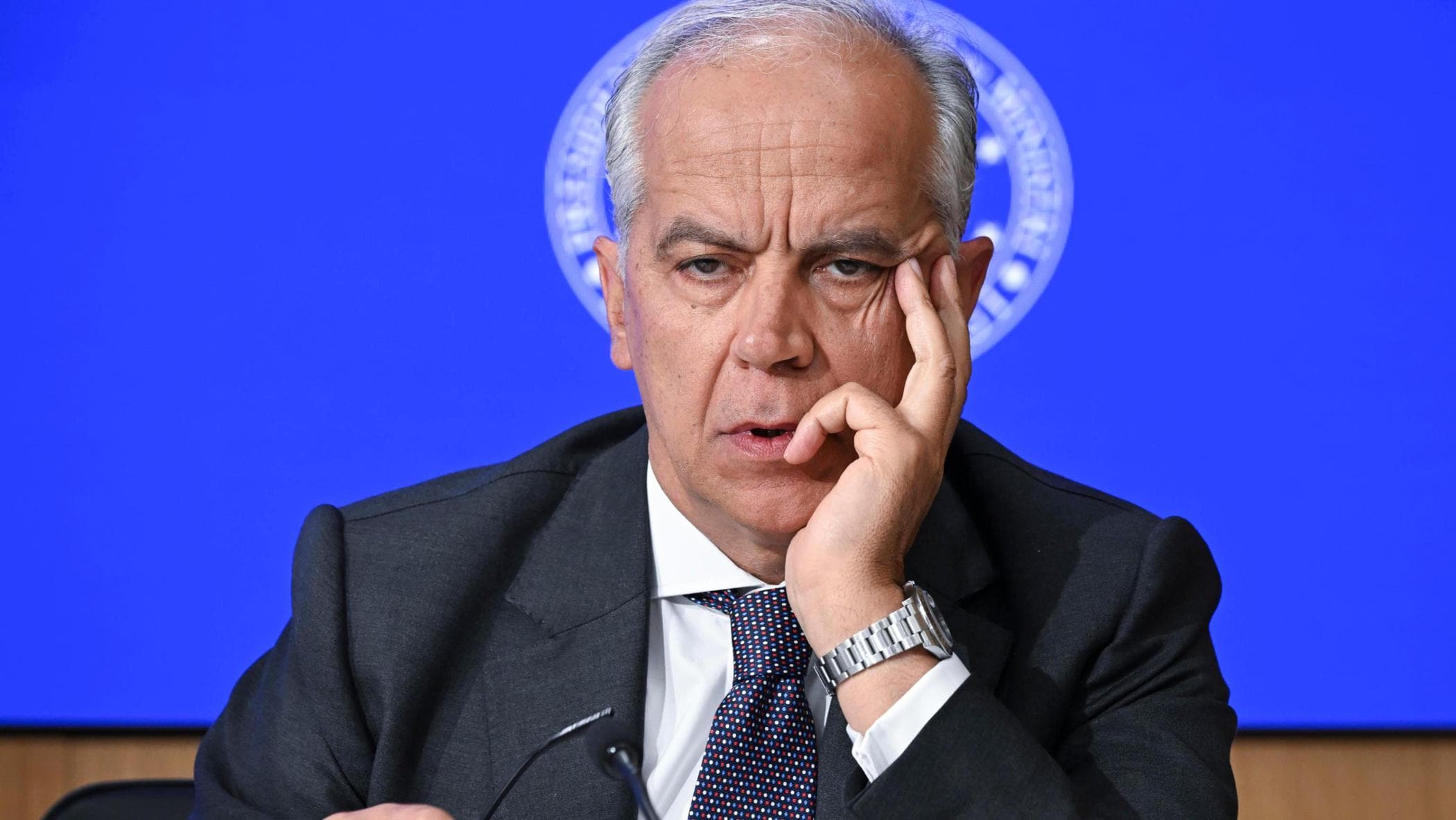 Il governo vara il decreto IA. Piantedosi: al servizio della
