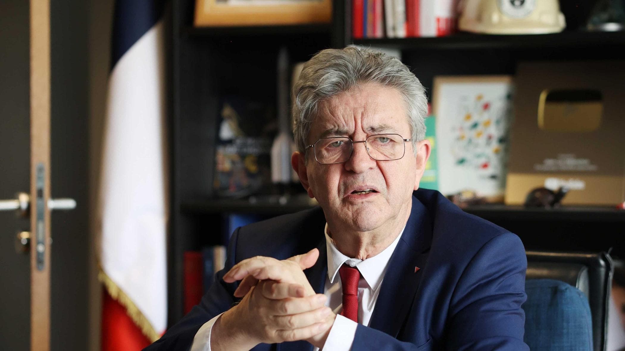 Parla Mélenchon: “Battiamo l’estrema destra”. E ne ha per tu