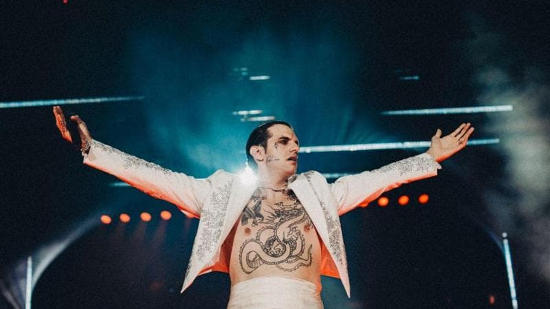 Achille Lauro all’Olimpico, la sua gente e la magia di Roma: “Io sono come voi”