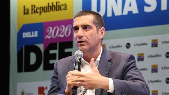 De Pascale: “Il centrosinistra metta in campo subito un programma e una leadership” | Video integrale