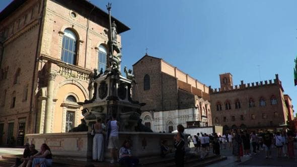 Da Ditonellapiaga a Silvia Salis: il videoracconto della prima giornata