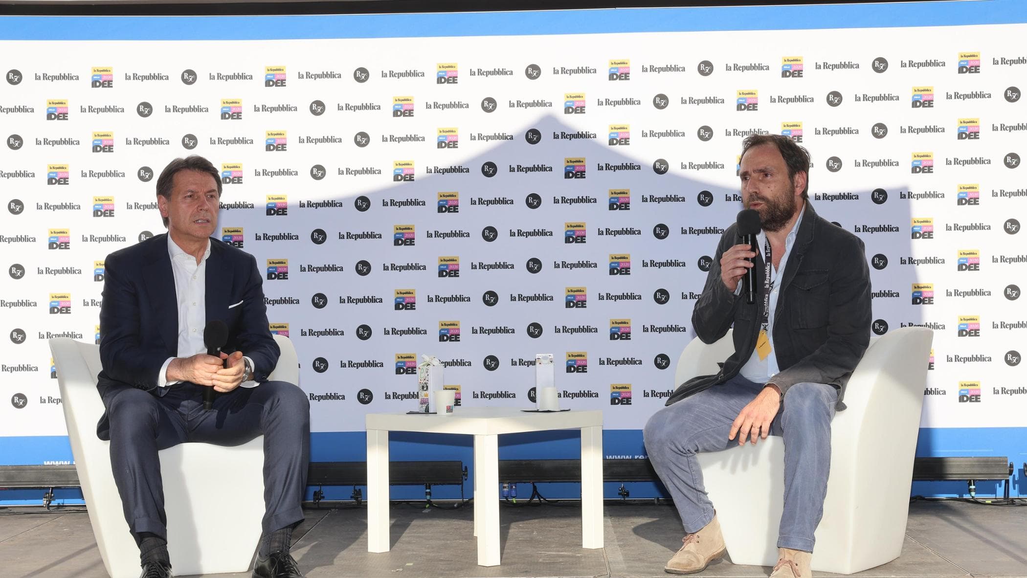 Conte: “Meloni ha fallito. Risorse da banche e armi. Primarie a tempo debito”