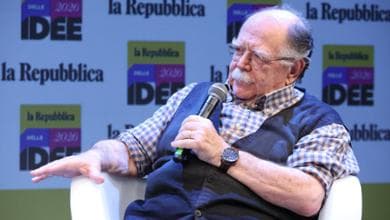 Siti: "Il romanzo è morto. La poesia è rinata nella trap" | L'integrale