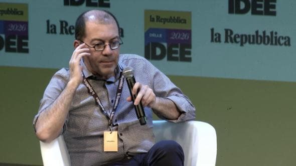 Diventare umani, dialogo sull'intelligenza artificiale con Massimo Adinolfi
