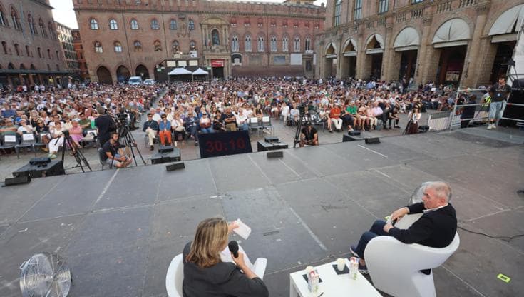 14/06/2026
Bologna
Repubblica delle Idee
Piazza Maggiore
Rep50: il compleanno di Repubblica
Con Ezio Mauro intervistato da Simonetta Fiori
Foto Gianluca Perticoni / Eikon
