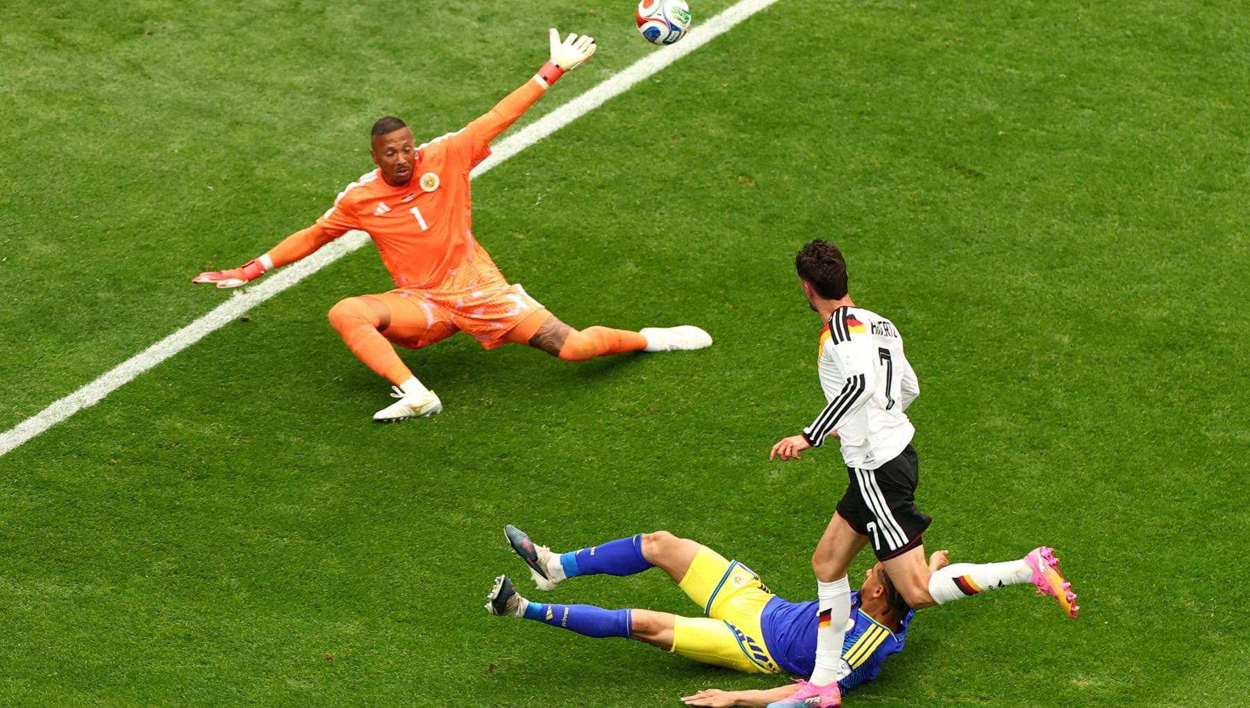 Curaçao segna un gol storico, ma la Germania vince 7-1