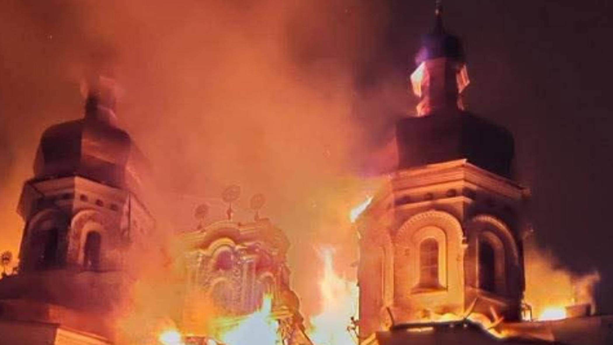 guerra ucraina8211russia news raid russi su kiev e kharkiv in fiamme la cattedrale della dormizione da Repubblica.it guerra ucraina8211russia news raid russi su kiev e kharkiv in fiamme la cattedrale della dormizione