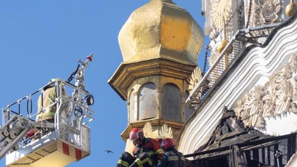 Un colpo al cuore della capitale: la chiesa fondata nel 1073 è il simbolo della cristianità