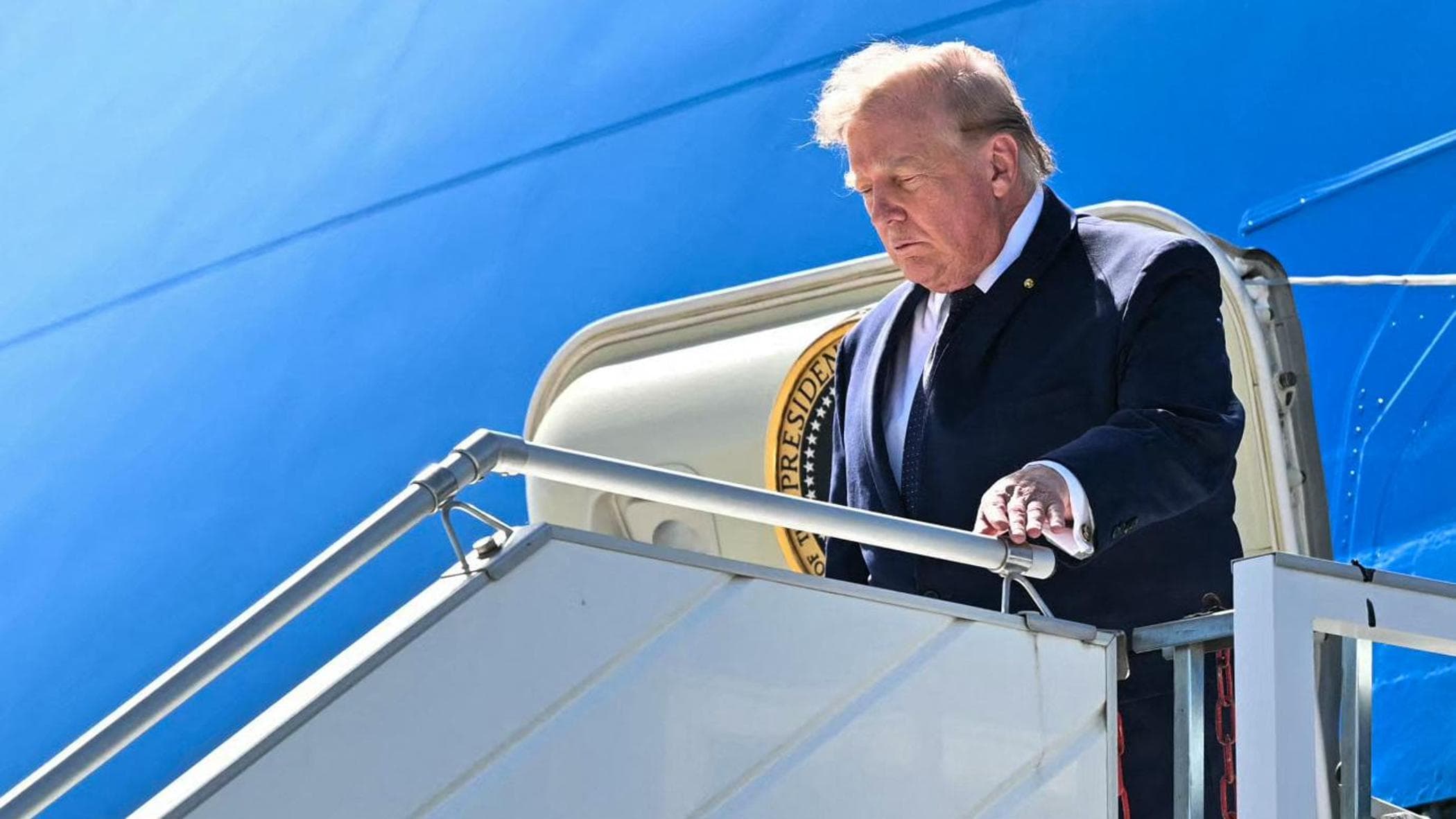 guerra in iran news trump 232 atterrato a ginevra per il g7 di evian e le prime petroliere lasciano hormuz da Repubblica.it guerra in iran news trump 232 atterrato a ginevra per il g7 di evian e le prime petroliere lasciano hormuz
