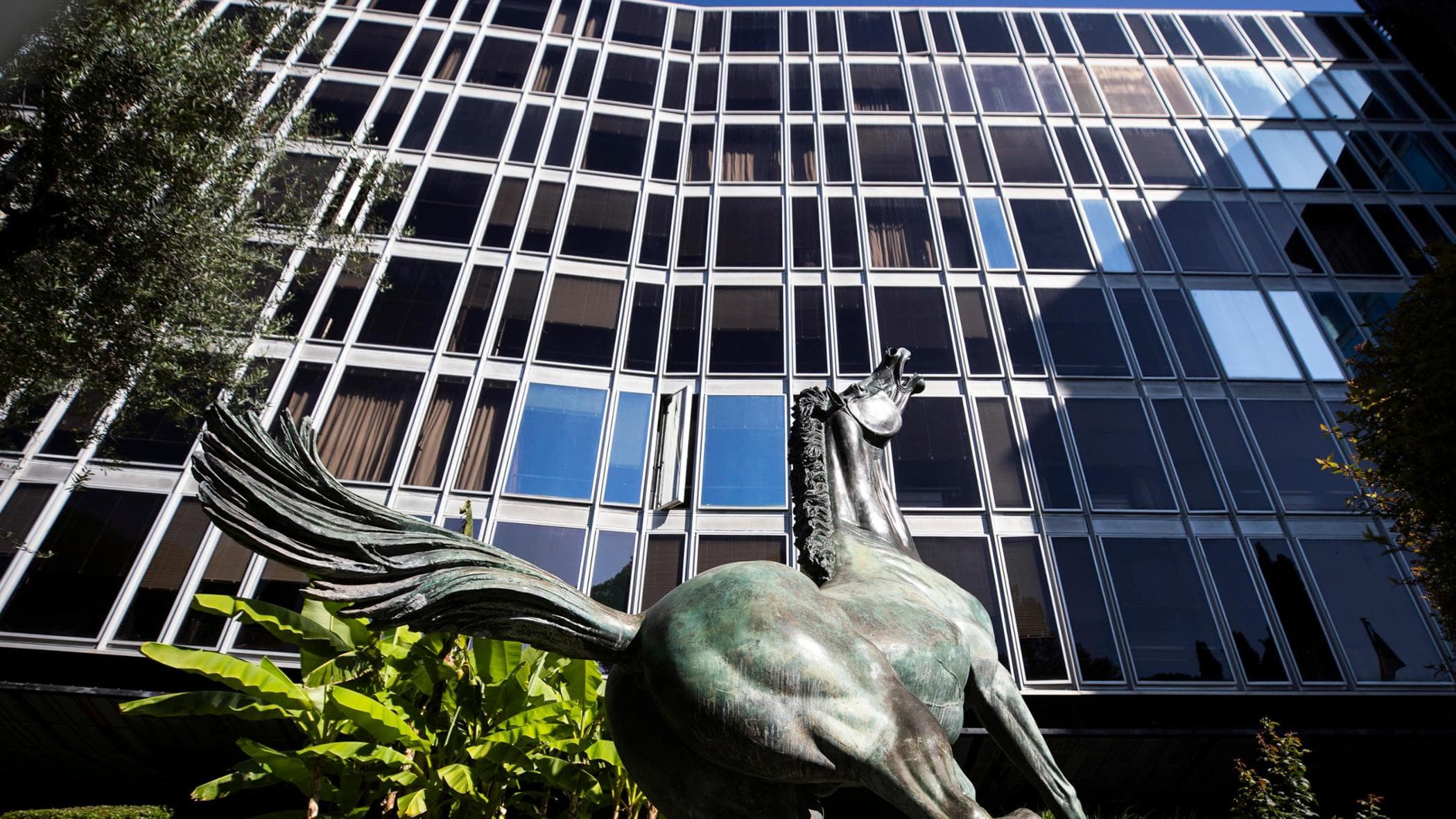 Via Carboni da Rai Parlamento: le mani di FdI in vista del voto