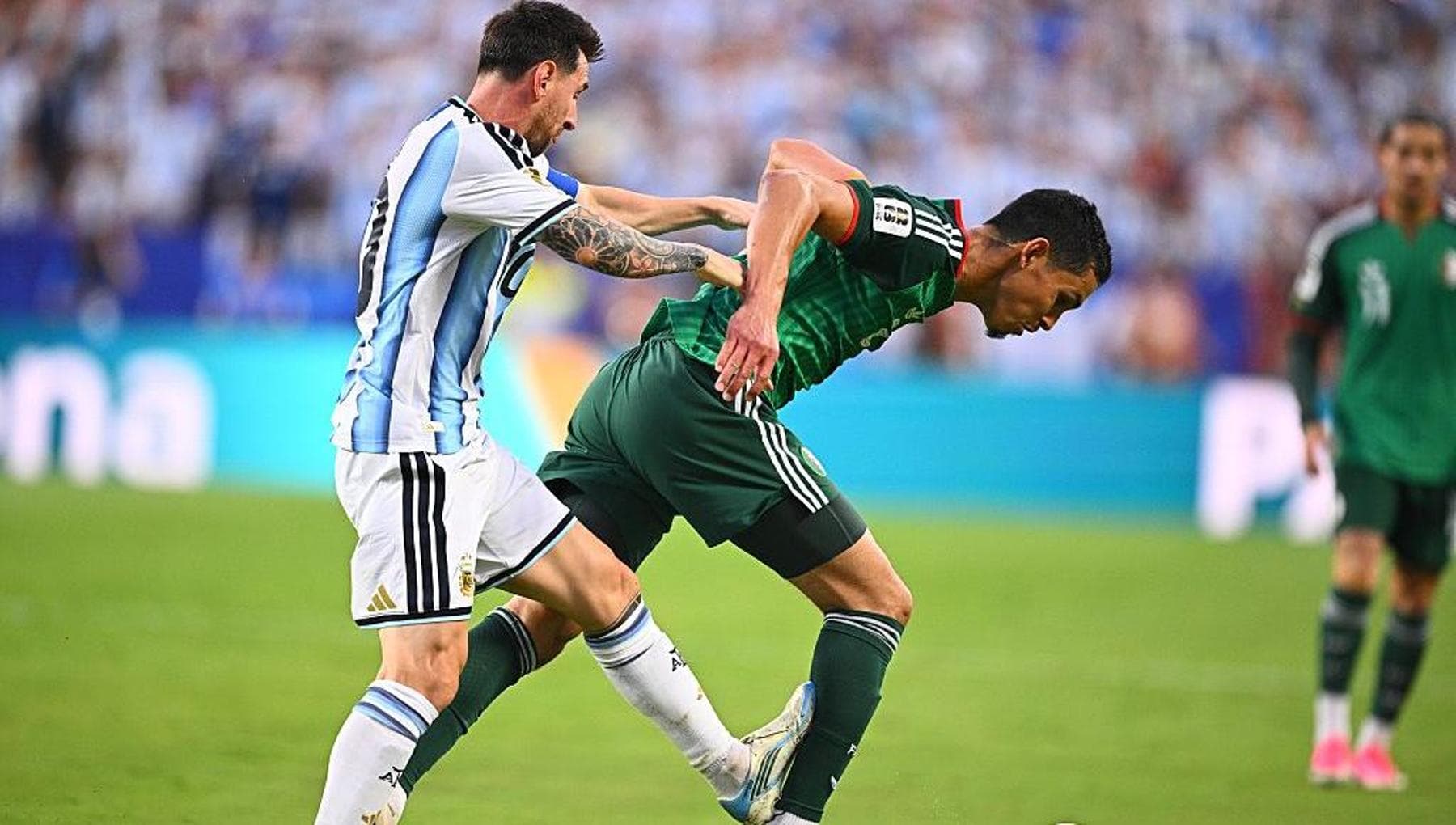 Messi, il rosso che poteva trasformare l’esordio da favola al Mondiale in un incubo