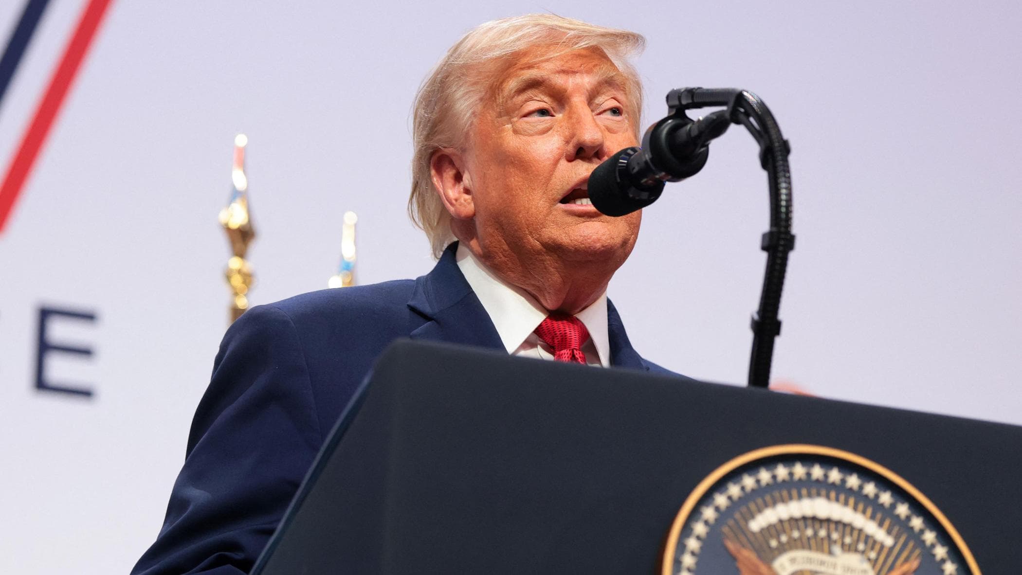 guerra in iran le news trump difende l8217accordo con l8217iran oltre gli obiettivi prefissati la firma domani o dopodomani inviata una copia a israele da Repubblica.it guerra in iran le news trump difende l8217accordo con l8217iran oltre gli obiettivi prefissati la firma domani o dopodomani inviata una copia a israele