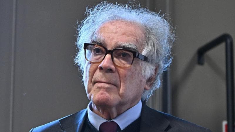 Addio a Carlo Ginzburg, la microstoria come virtù civile