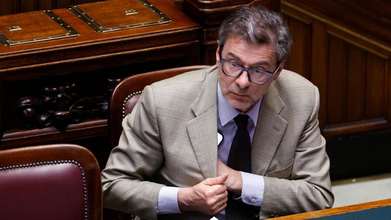Risiko bancario, Giorgetti al Senato: “Sull’offerta di Intesa possibili prescrizioni”