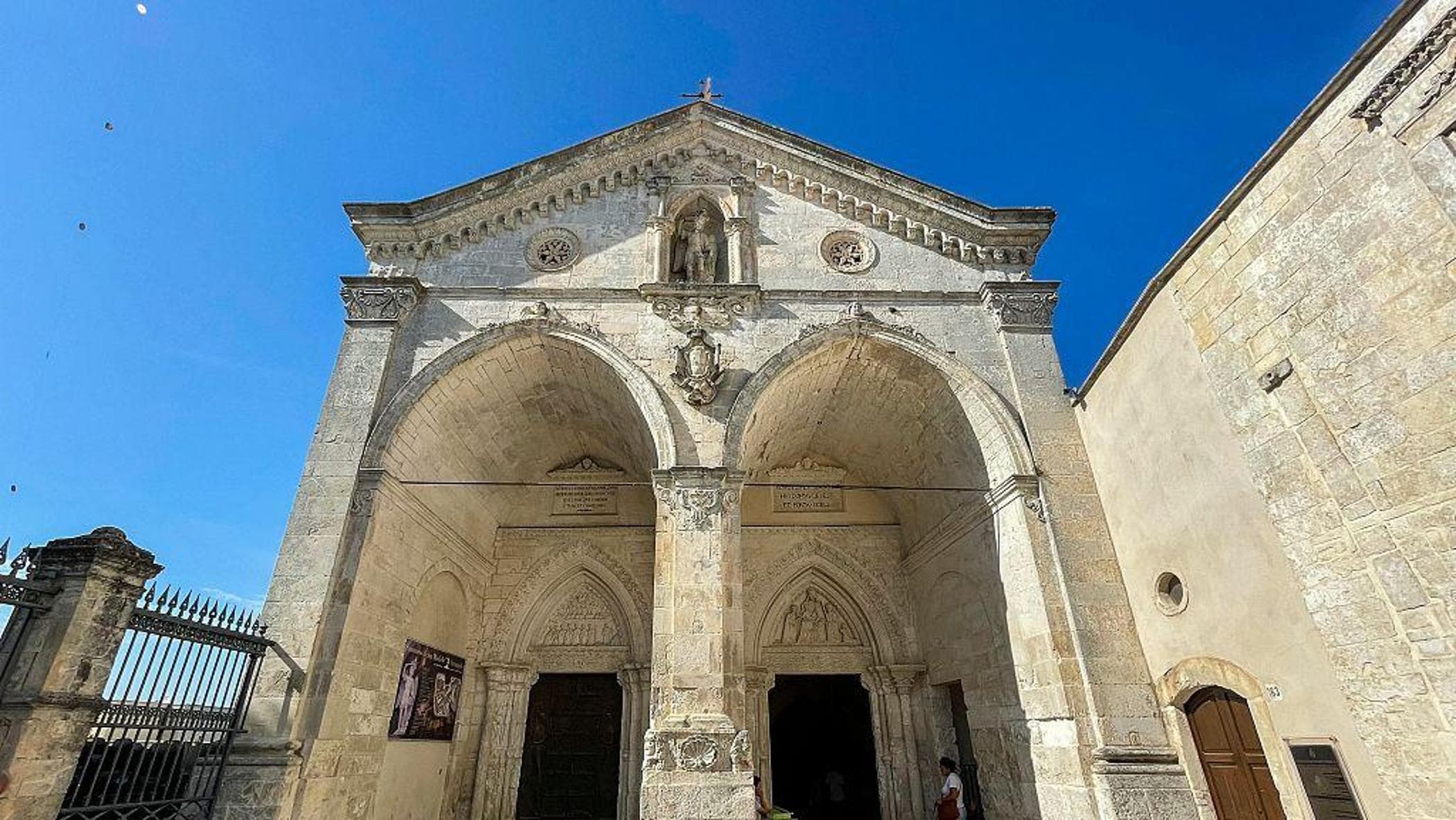 Gargano'nun UNESCO laboratuvarı Monte Sant'Angelo: üç günlük toplantılar ve rehberli turlar