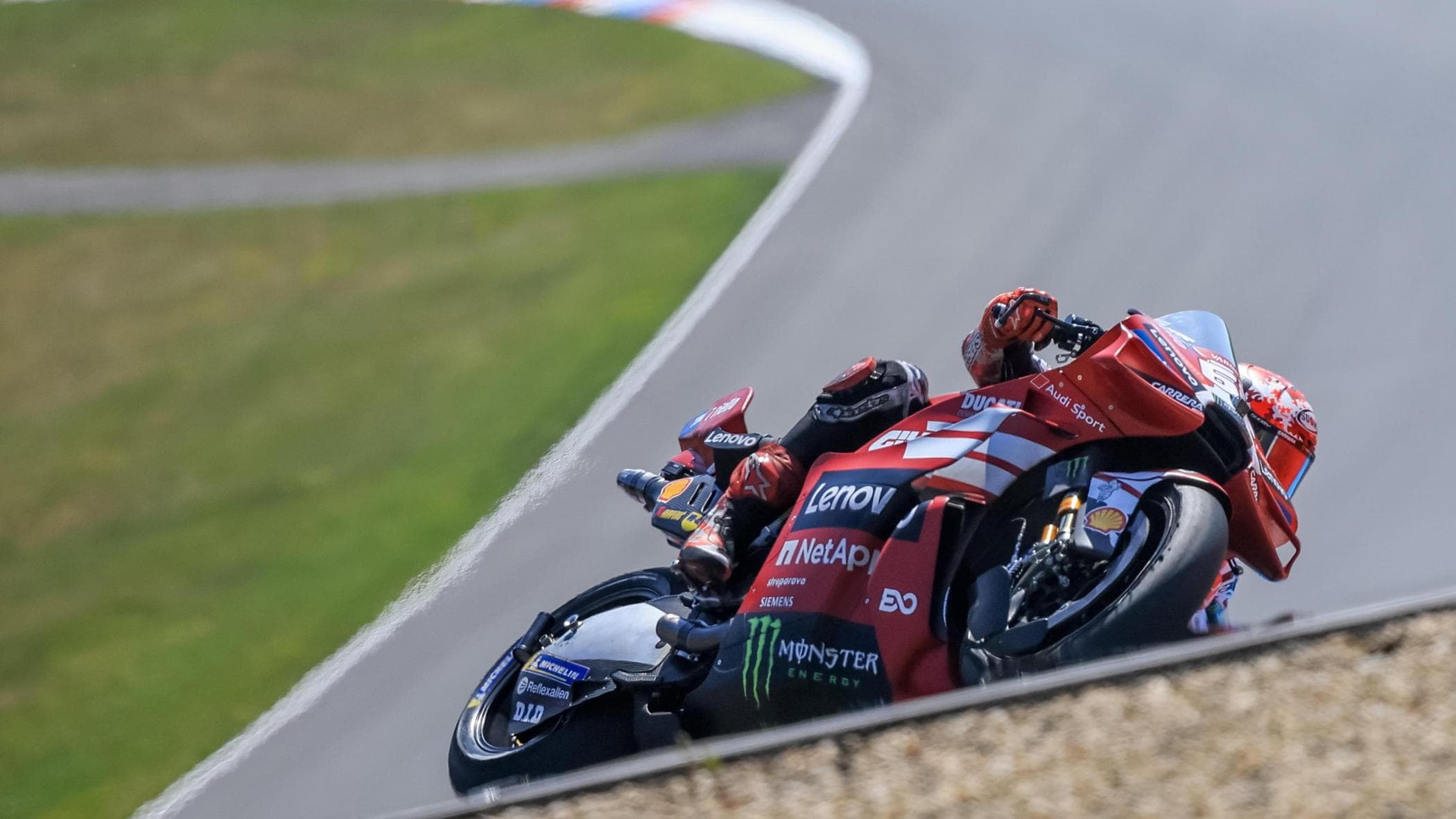 motogp bagnaia torna a vincere sua la sprint a brno cade bezzecchi da Repubblica.it motogp bagnaia torna a vincere sua la sprint a brno cade bezzecchi
