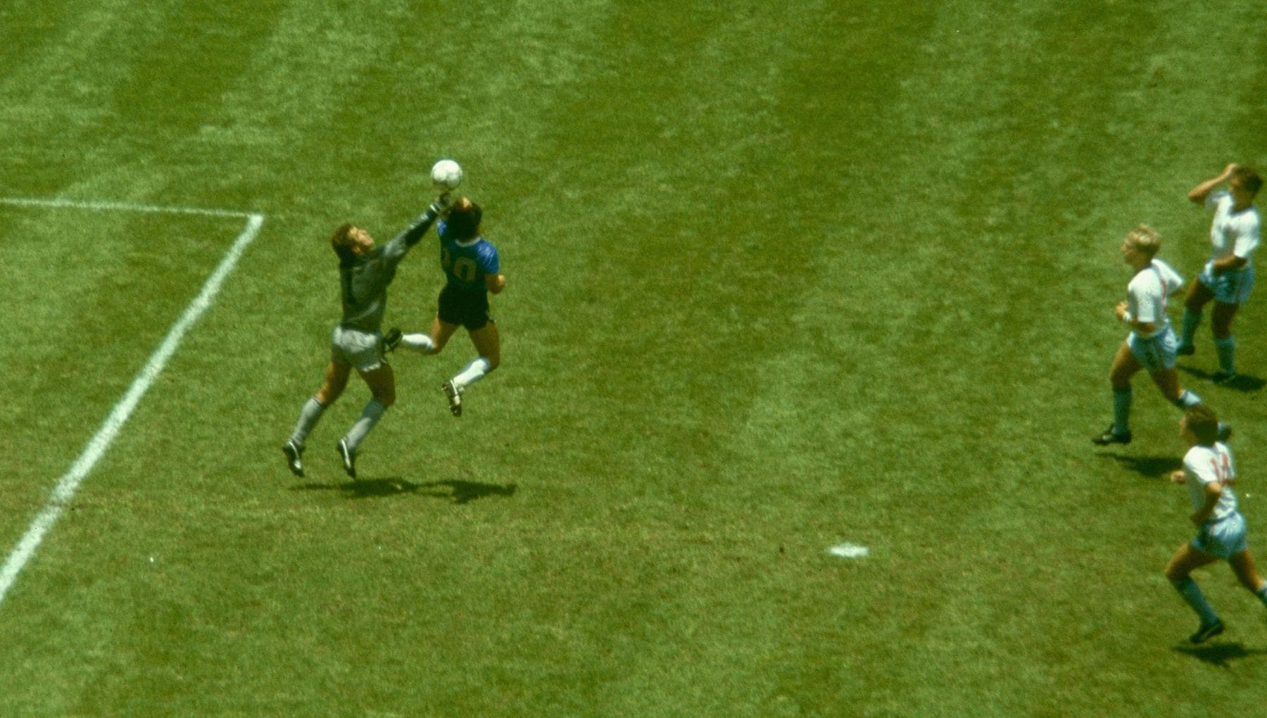Maradona, Tanrı'nın Eli'nden 40 Yıl Sonra. Futbolun Son Özgürlük Günü