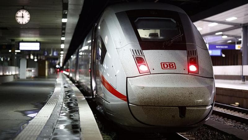 Anteprima: Blocco totale dei treni in Germania. “È crollato il sistema di comunicazione radio”. Poi…