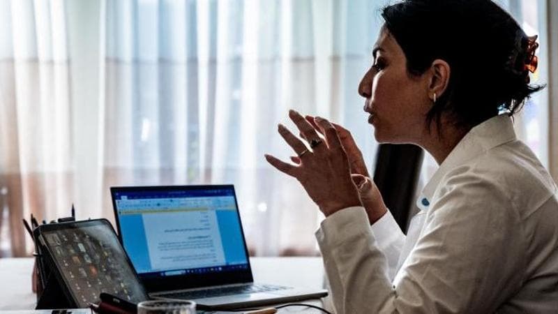 Talebani, un verso vi distruggerà: la rete delle poetesse che sfida il potere in Afghanistan