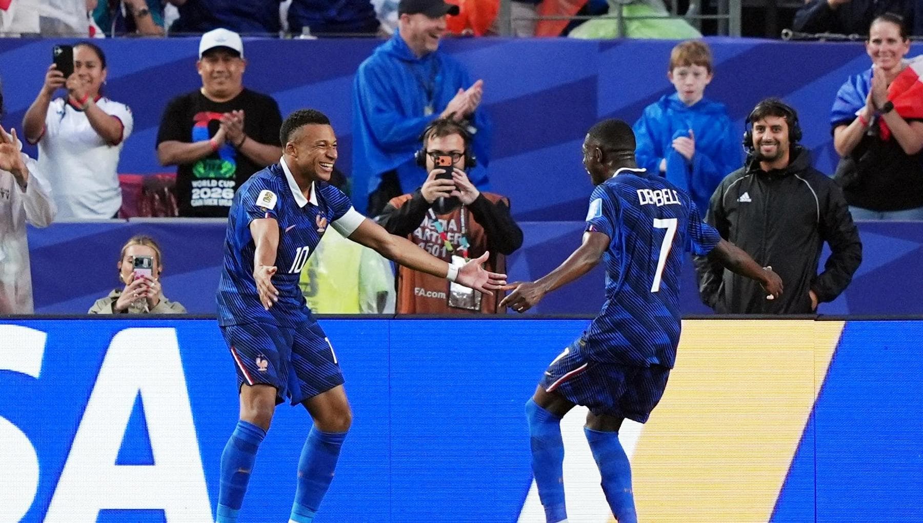Norveç-Fransa ve Uruguay-İspanya: maçlar TV'de canlı olarak nerede izlenir