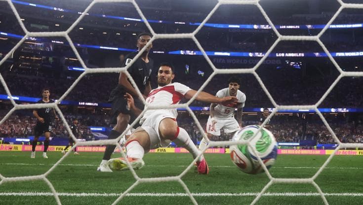 Turchia-Usa: la rete del 3-2 di Kaan Ayhan