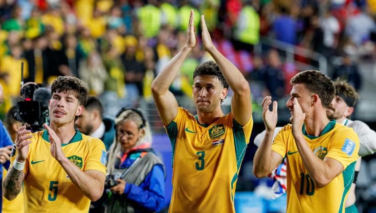 I giocatori australiani festeggiano la qualificazione
