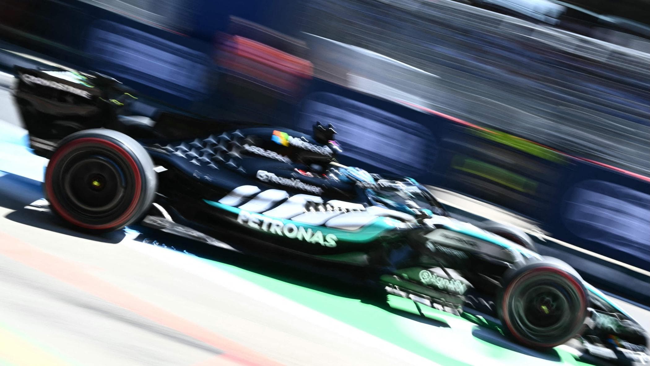 Avusturya GP'de Mercedes üçüncü serbest antrenmanda önde, Russell ise Antonelli'nin önünde yer alıyor. Hamilton 3.
