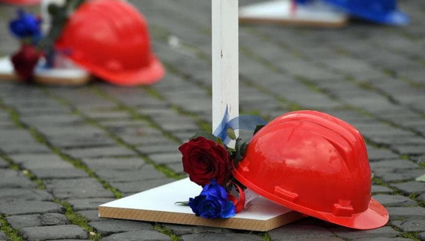 Bir iş kazası daha: Olbia'da 69 yaşındaki bir kişi inşaat halindeki bir binadan düşerek hayatını kaybetti