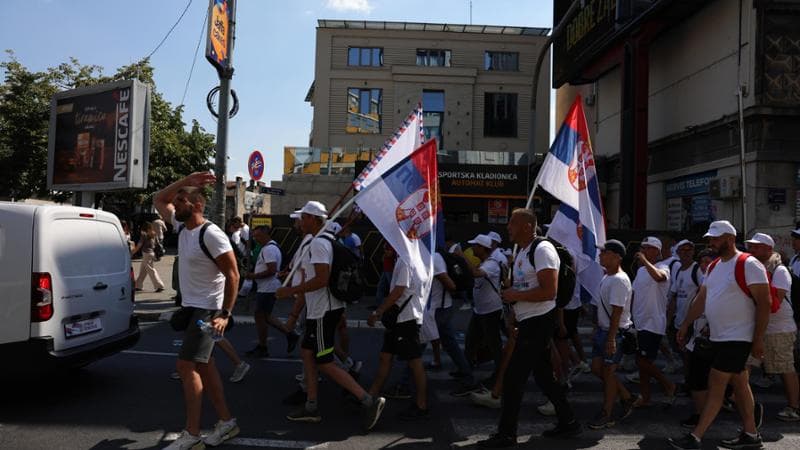 Sırbistan'da bir yıl süren protestoların ardından Vucic erken seçime gidileceğini duyurdu: Başbakanlığa aday olacak