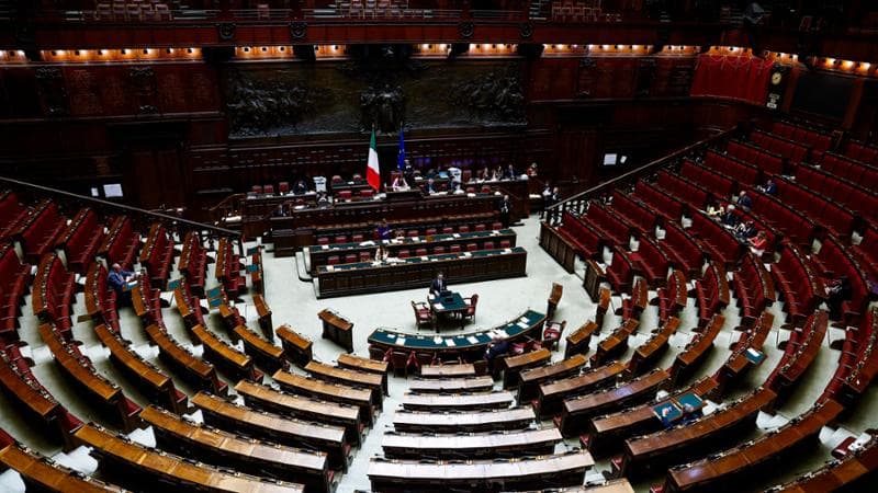 Copertina: Melonellum e preferenze, vertice a destra in settimana per mediare: spunta il modello belga