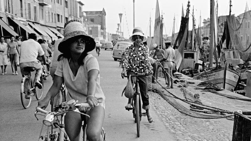 Cesenatico&nbsp;in uno scatto d&rsquo;epoca del fotografo Erich Lessing, all&rsquo;interno&nbsp;della serie Happy Life&nbsp;at an Italian Beach...&nbsp;

