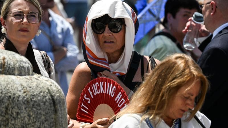 Un fedele a piazza San Pietro