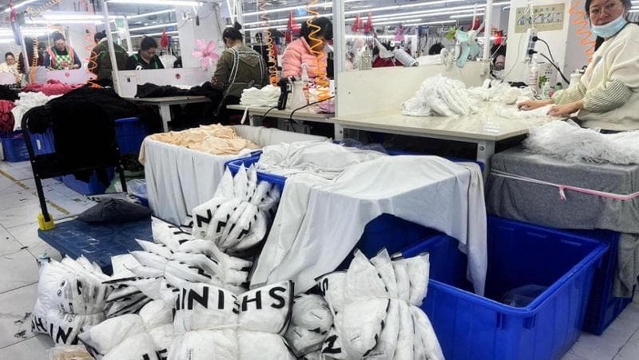 AB'den 1 Temmuz'dan itibaren 150 euro altı paketlere 3 euro vergi