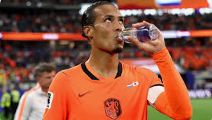 L'olandese Van Dijk critico con il cooling break obbligatorio