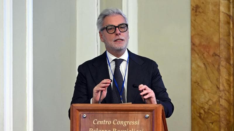 Mollicone: “Dialogo con il generale solo se smette di votarci contro”