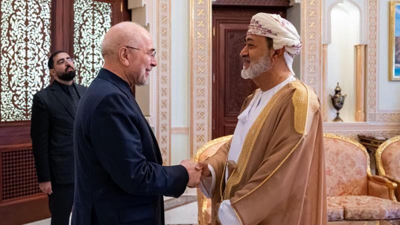 Ghalibaf con il sultano dell'Oman