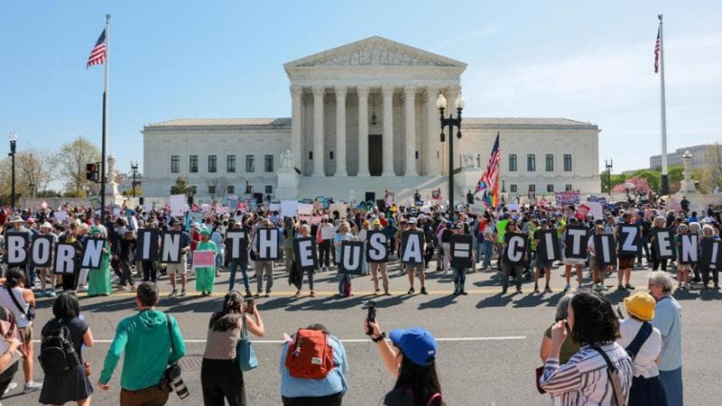 Una vecchia protesta a Washington contro il decreto di Trump sullo ius soli
