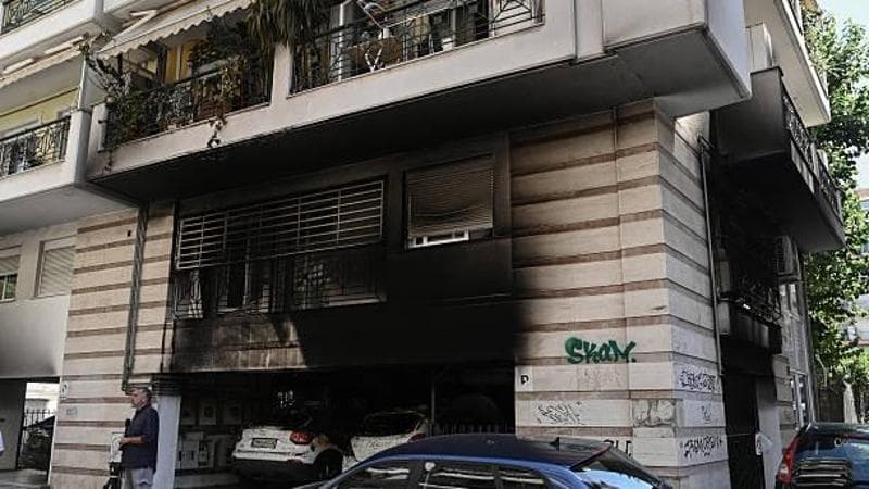 Yunanistan, Selanik'te siyasetçilerin evlerinin önüne bomba: 1 kişi öldü, 4 kişi yaralandı