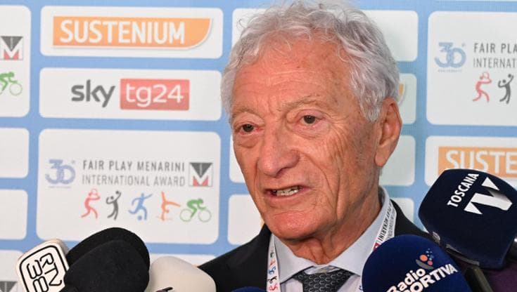 Il presidente del Coni Luciano Buonfiglio