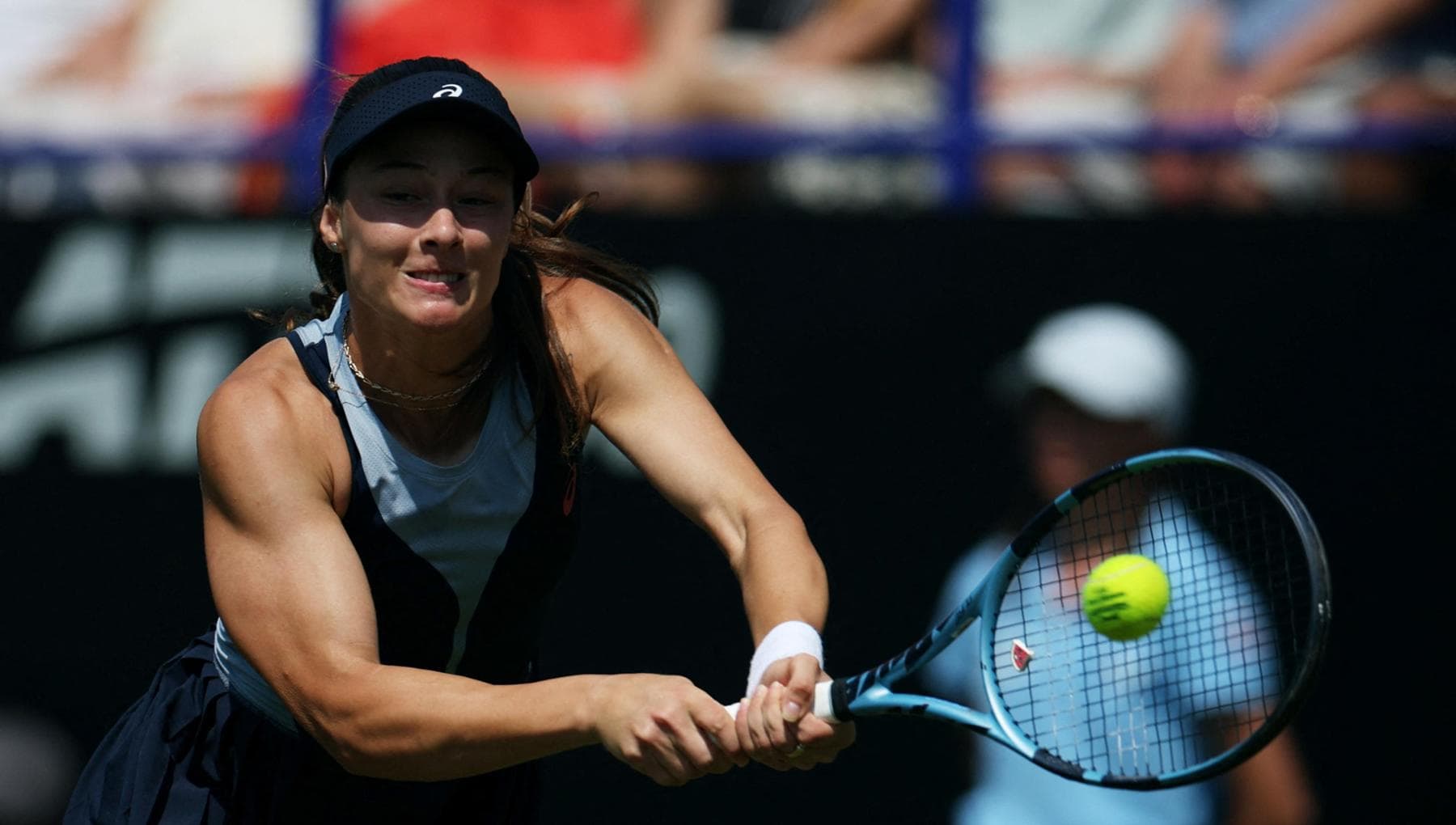 un8217anguria pro pal sulle corde cos236 sonmez aggira il divieto di wimbledon da Repubblica.it un8217anguria pro pal sulle corde cos236 sonmez aggira il divieto di wimbledon