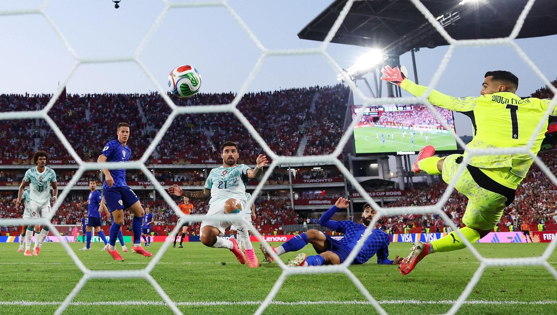 Arbitra il microchip: un sensore nel pallone ha spinto il Portogallo