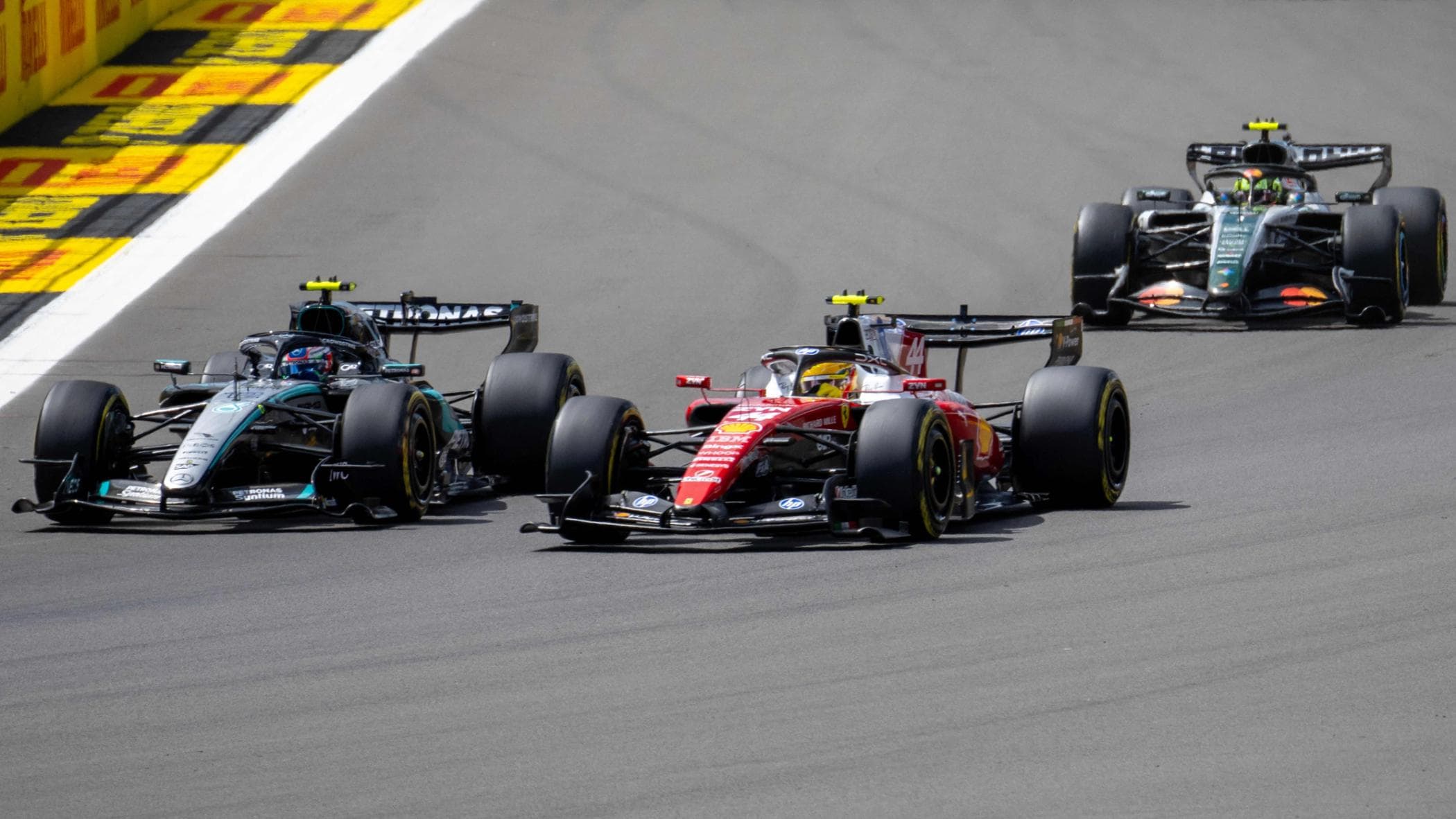 F1, è caccia alla pole a Silverstone: le qualifiche in diretta